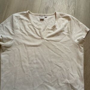 Aritzia TNA Cream Textured Short Sleeve Notch-Neck Tee